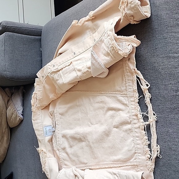 Women's fashion tattered Jean jacket light peach pink colour. - Picture 6 of 10